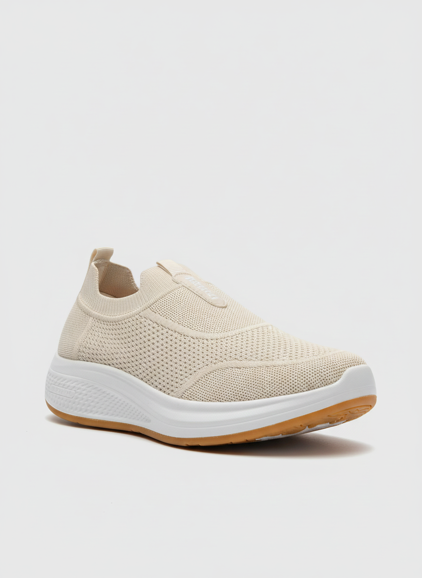 Skechers GoWalk Max Cushion - Medicated in Beige