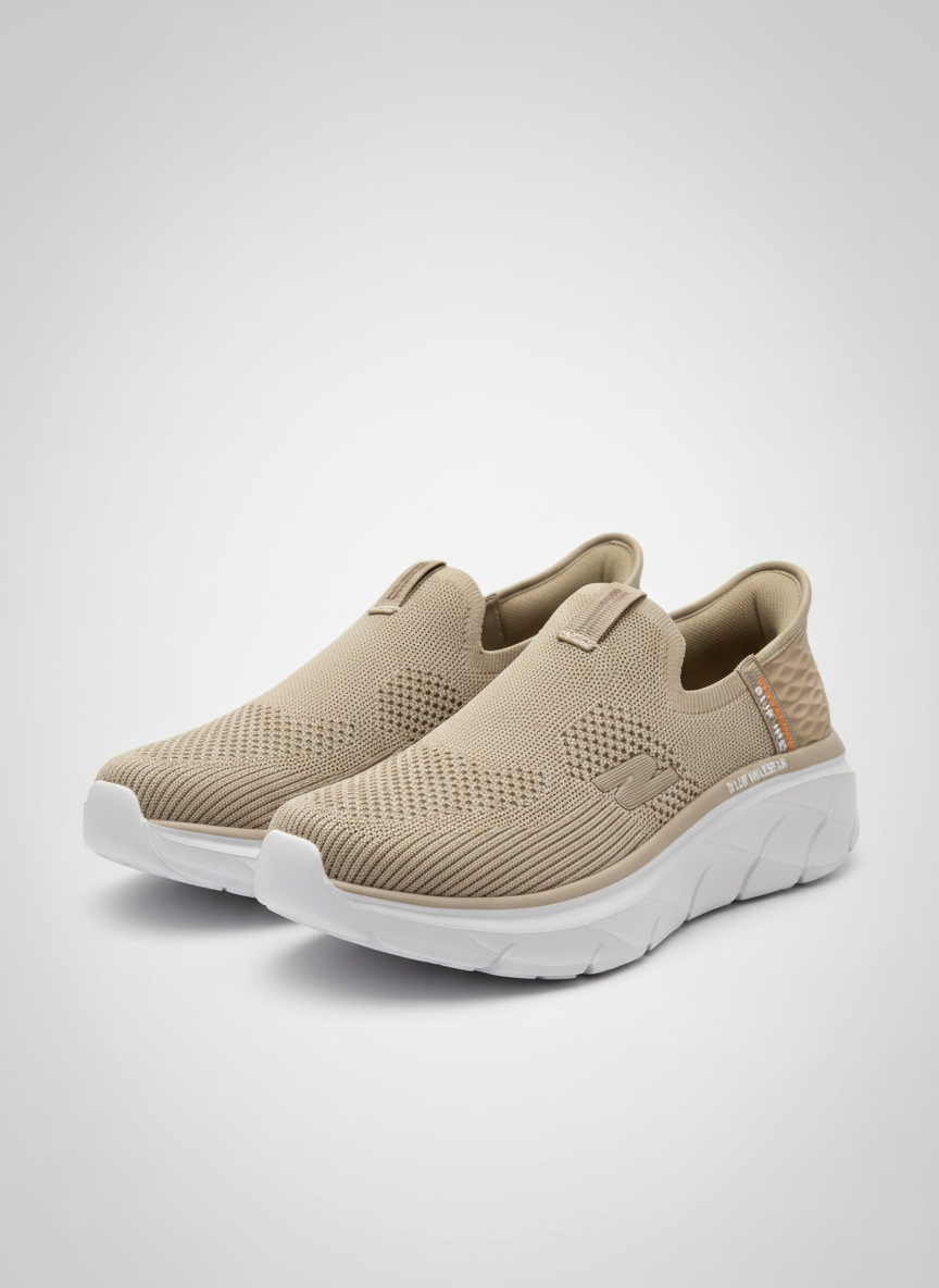 Skechers - D'Lux Walker Slip-On 2.0 In Skin