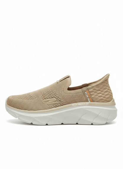 Skechers - D'Lux Walker Slip-On 2.0 In Skin