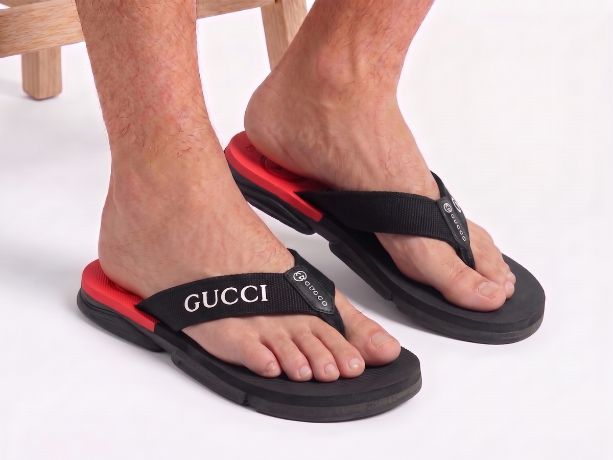 Premium Extra Soft Red G-U-C-C-I Slipper