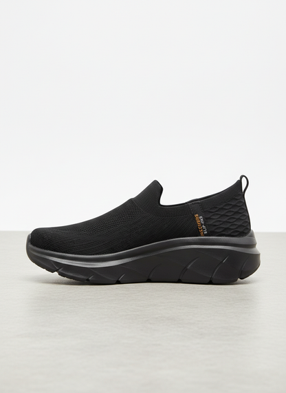 Skechers - D'Lux Walker Slip-On 2.0 In Black