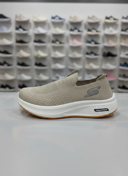 Skechers Hyper Burst Slip-Ons in Skin